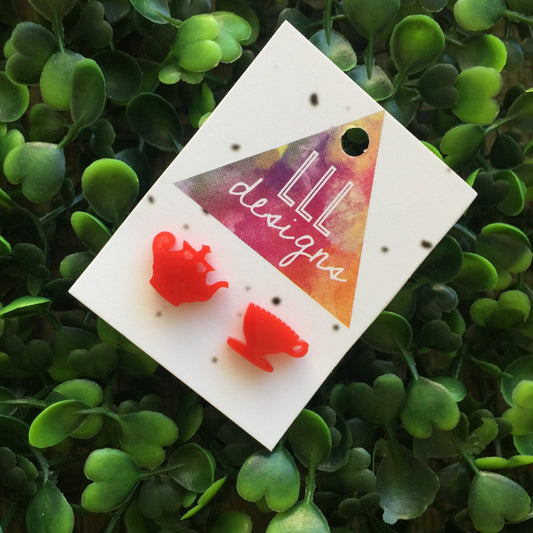 Totes Cute Tiny Tea Set Stud Earrings. Let's have a tea party. Tea for one. Quirky Earrings. Life's too short to wear boring Jewellery.