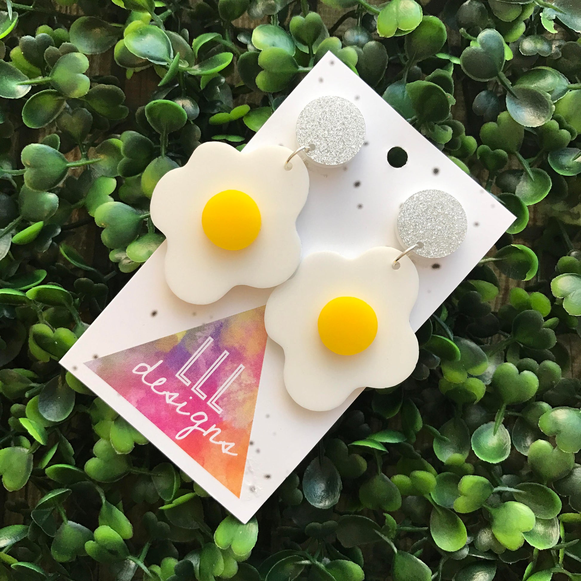 Fabulous Fried Eggs Statement Dangle Earrings. Breakfast has never looked so cute! Stand out in the crowd with these cuties ;)
