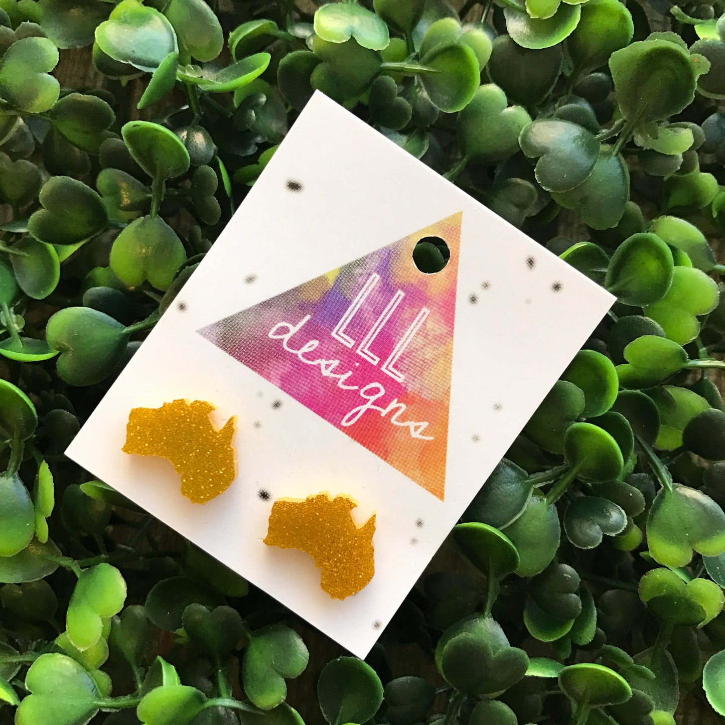 Australian Map Glitter Gold Stud Earrings. Aussie Earrings. Australia. Fun and Fabulous Earrings. Life's to short to wear boring Jewellery!!