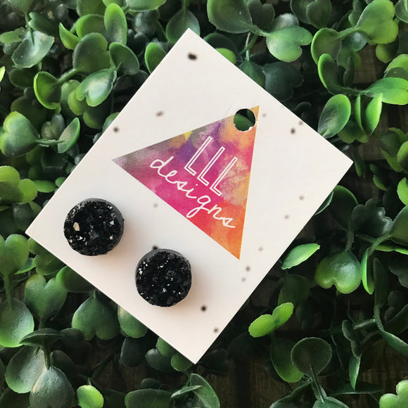 Black Faux Druzy Stud Earrings. These babes really are Devine. Their Colour and Design make them a wardrobe staple. Simple & Elegant.