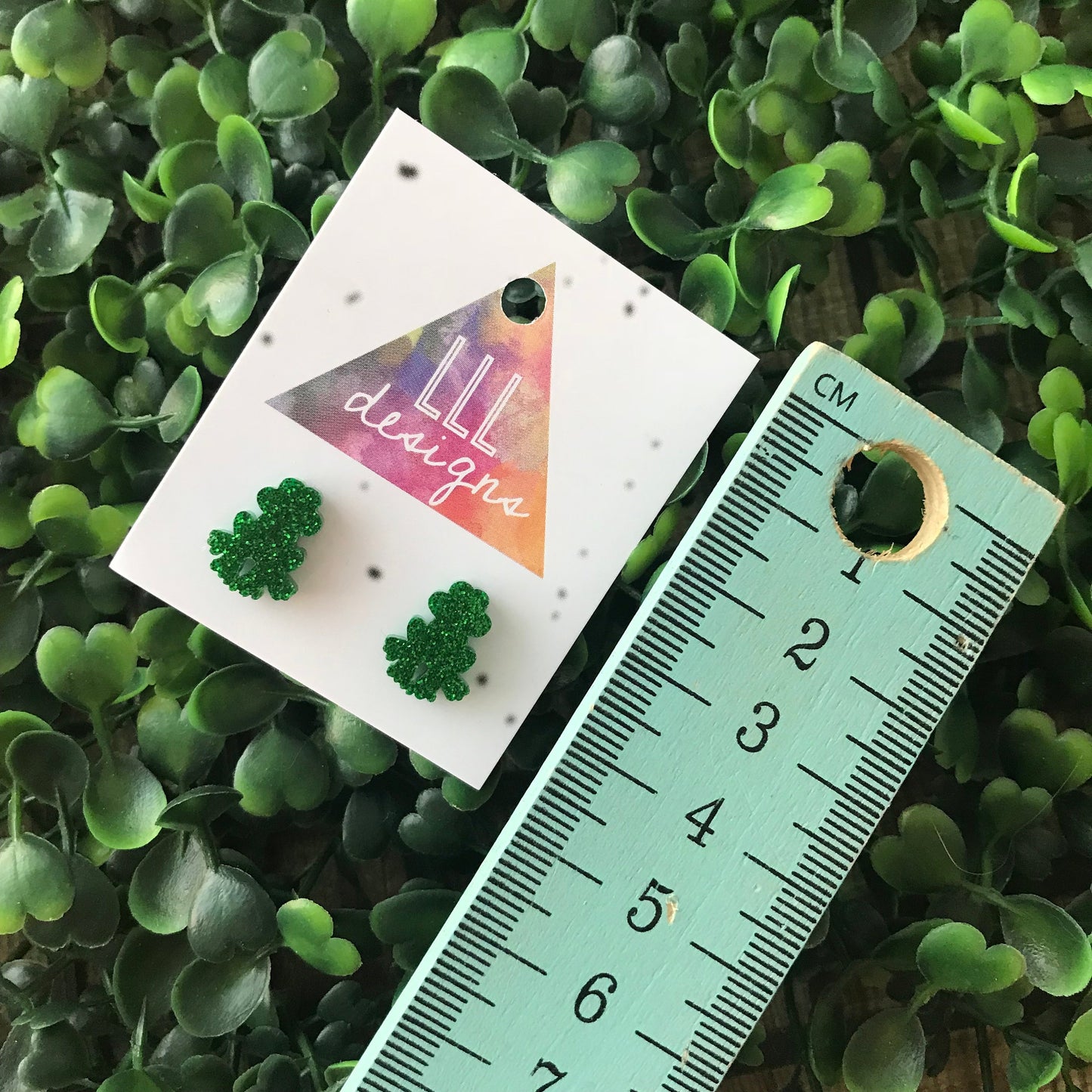 Fabulous Glitter Green Frog Stud Earrings. Liven up your Lobes with these Super Cute little characters. Perfect to brighten up your outfit.