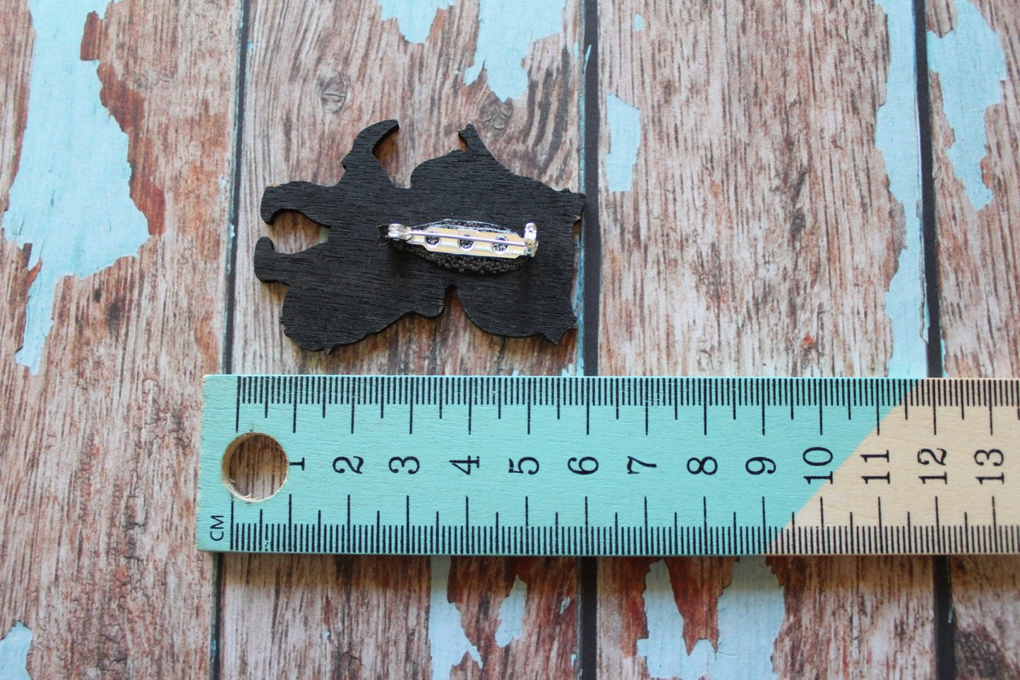 Quirky Cute Kitty Brooch - Badge. Crazy Cat Lady. I love Cats. Cats are the best. Life's too short to wear boring Jewellery.