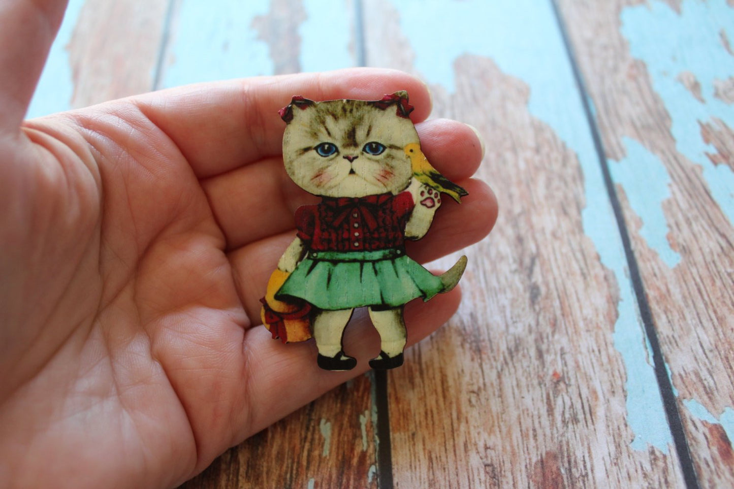 Quirky Cute Kitty Brooch - Badge. Crazy Cat Lady. I love Cats. Cats are the best. Life's too short to wear boring Jewellery.