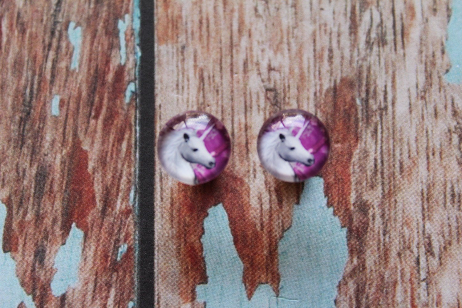 Purple Unicorn Glass Dome Stud Earrings. I love Unicorns! Unicorns Rock. Life's too short to wear boring Jewellery. Quirky fun Earrings.