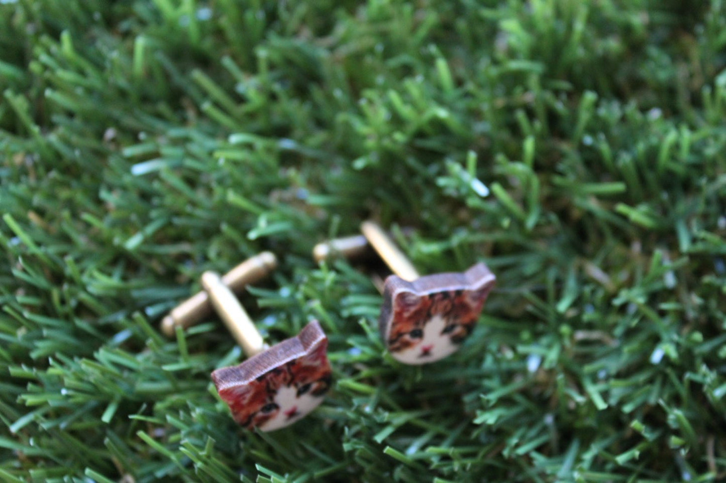 Itty Bitty Kitty "Robinson" Cufflinks. Cat Cufflinks. Kitty Cufflinks. Crazy Cat People. Life's too short to wear boring Jewellery.